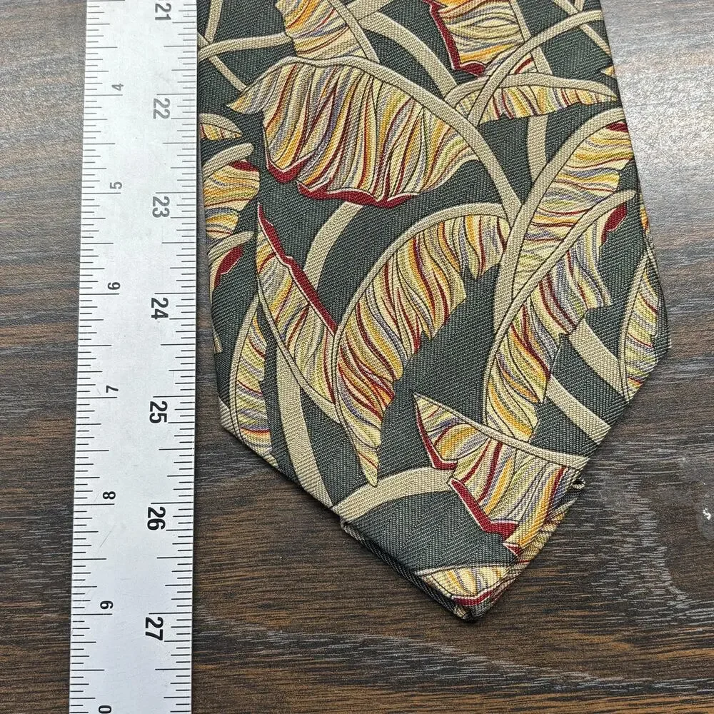 Vintage Tommy Bahama Necktie Green Tropical Golf Print Silk USA Made Career Wide